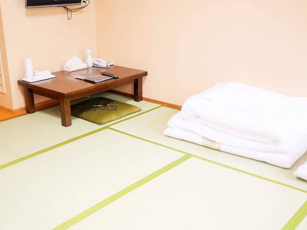 Hiroshima Peace Hotel Buitenkant foto